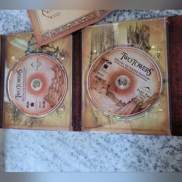 LOTR Extened Edition DVD - Picture 10 of 14